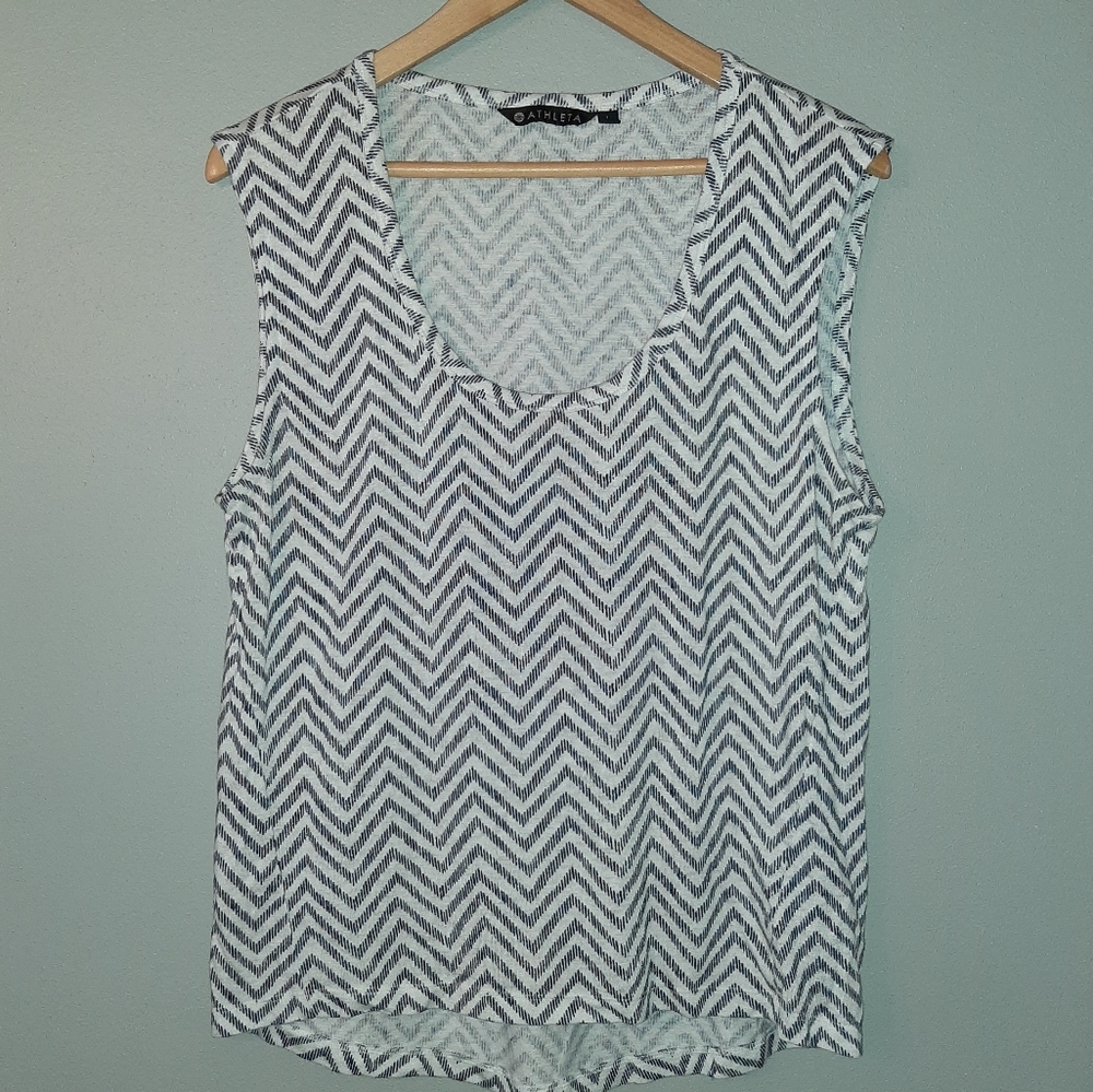 Athleta Tank Top Sleeveless White w/ Navy Blue Chevron